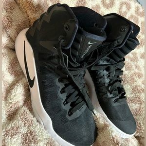 Nike Hyperdunk 2016 Women’s